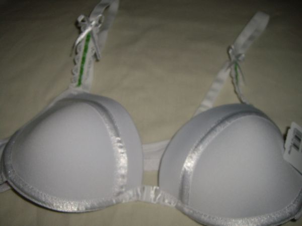 Sutien Lauana